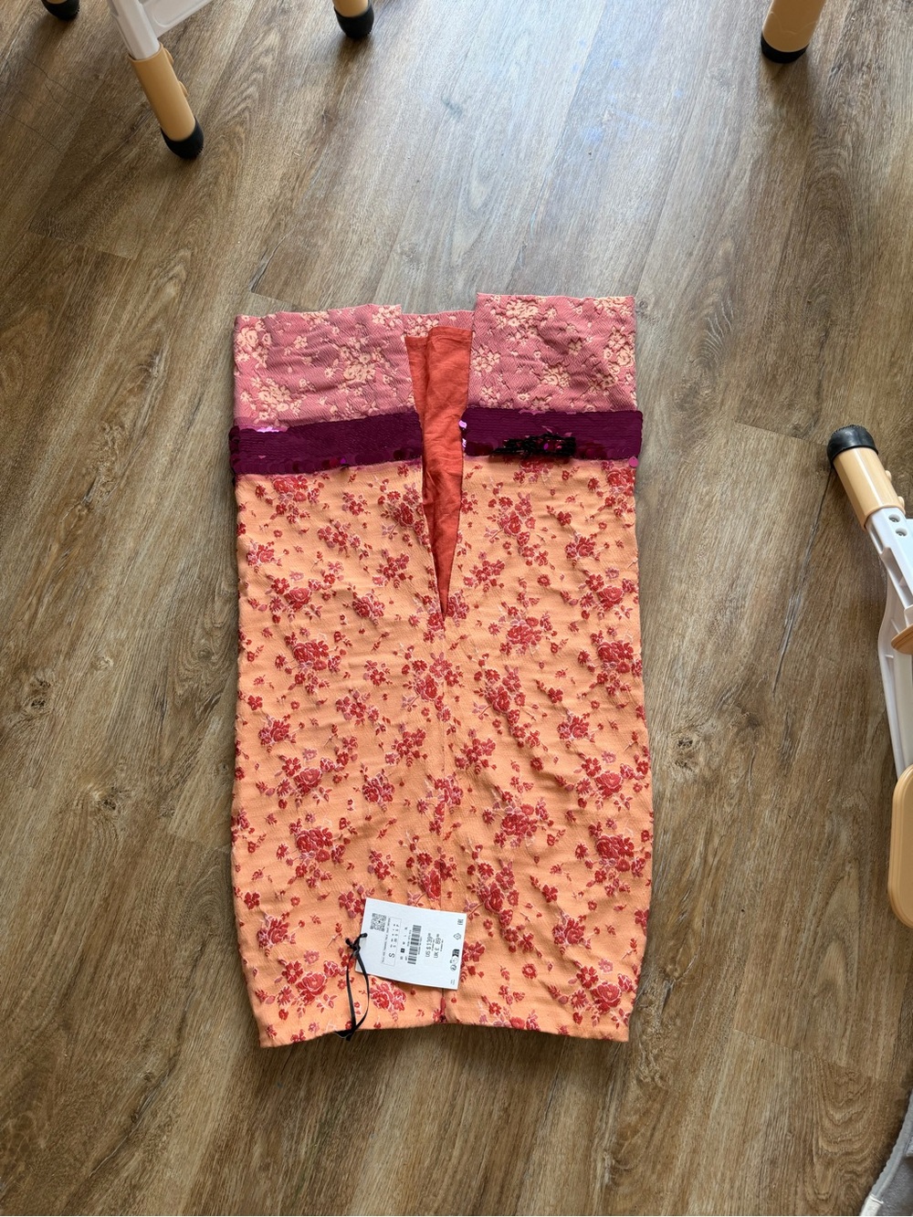 Zara Pink Floral Midi Skirt with Magenta Sequin Band - Picture 8 of 8